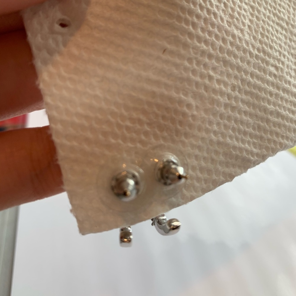 Silver hoop - Picture 5 of 8